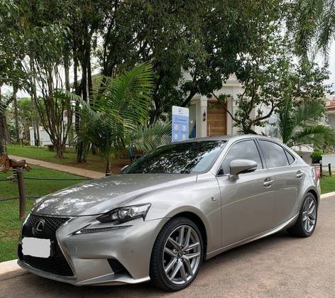 LEXUS IS250 F-SPORT 2.5 V6 24V GASOLINA 4P AUTOMÁTICO LEXUS IS250 F-SPORT 2.5 V6 24V GASOLINA 4P AUTOMÁTICO